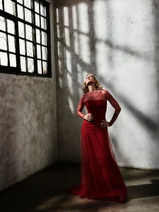 ANNE IGARTEBURU BY EL MUNDO